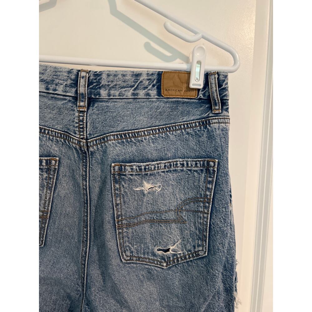 American Eagle Distressed Jeans with Knee Holes – Size 6 - Picture 4 of 6